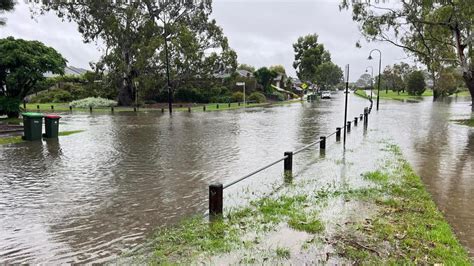 bom flood warnings victoria